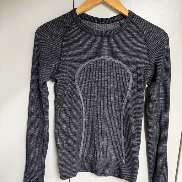 Lululemon Cute Shirt - Picture 1 of 2
